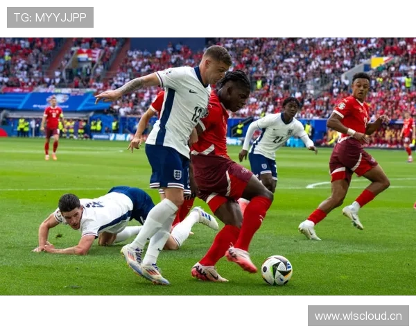 特里皮尔vs维尼修斯：速度型边锋防守策略解析