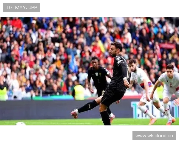 无球跑动与前插:B费的进攻方式 无球跑动与前插:B费的进攻方式