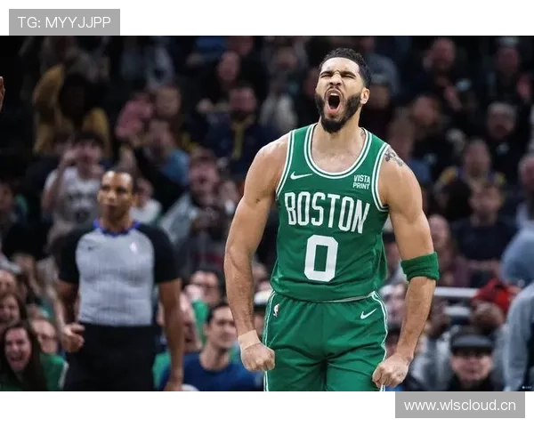 塔图姆挡拆突破效率显著提升拉开与字母哥关键时刻差距